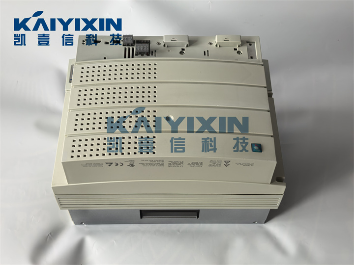 E82EV153K4B201-Lenze-4JU