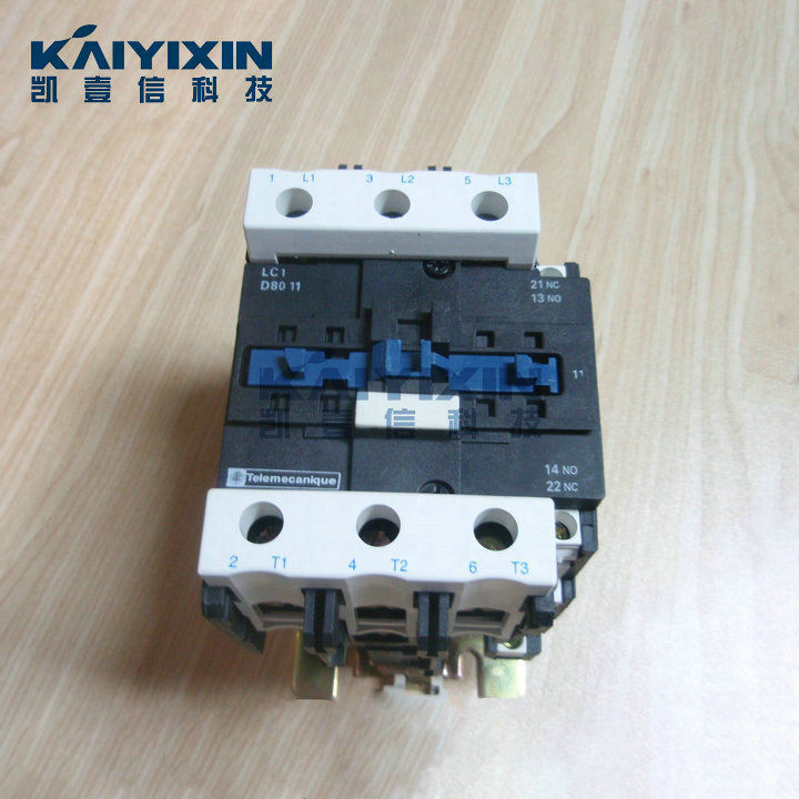 LC1-D8011-Schneider-1fu