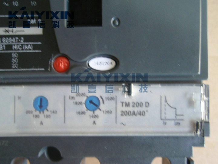 NSX250N-TM200D-3P3D-3P-200A-LV431831-Schneider-Z9M