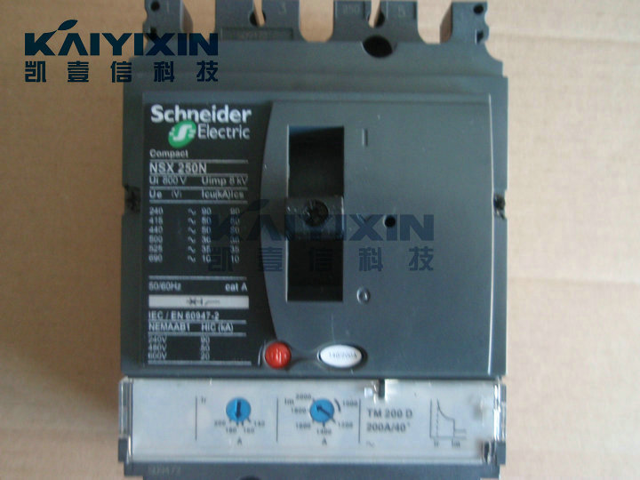 NSX250N-TM200D-3P3D-3P-200A-LV431831-Schneider-kI7