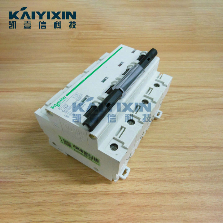 C120H-C125-4P-Schneider-BDm