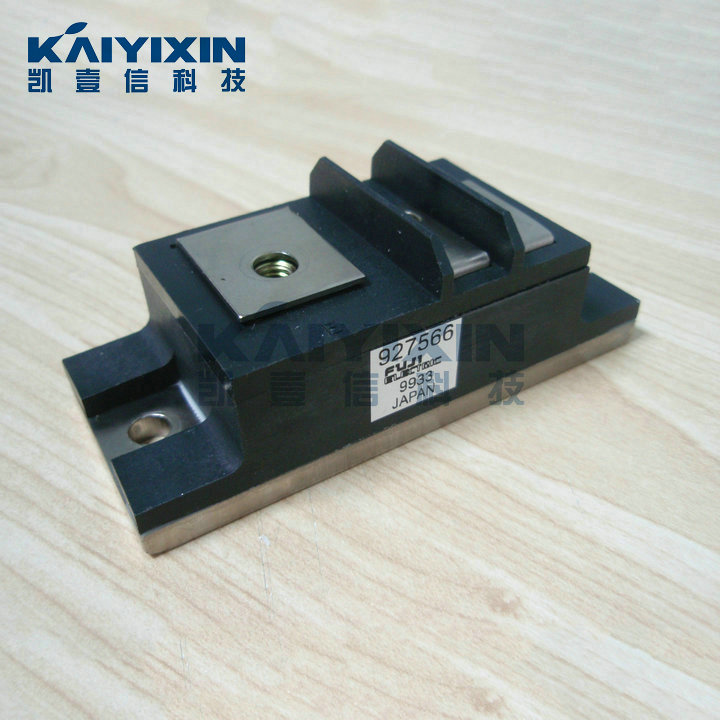 927566-FUJI-cma