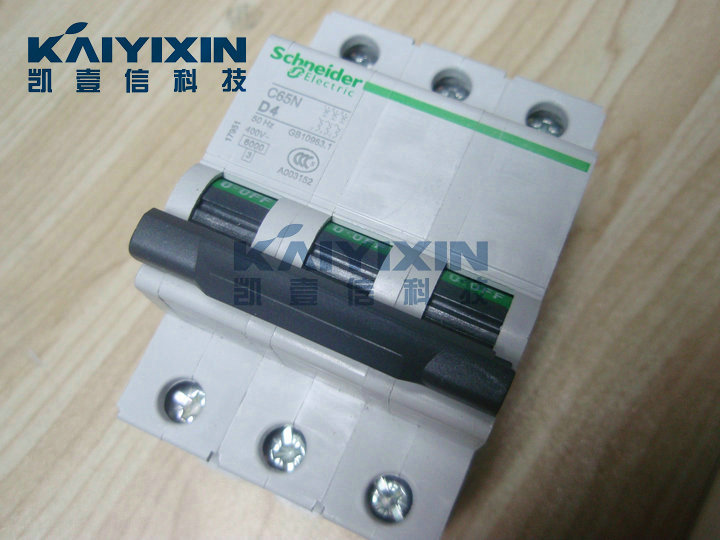C65N-D4-3P-Schneider-3mT