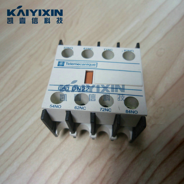 LA1-DN22-Schneider-yLx