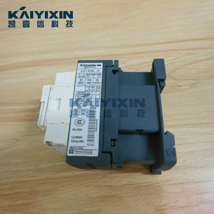 LC1-D09M7C-220VAC-Schneider-j1I
