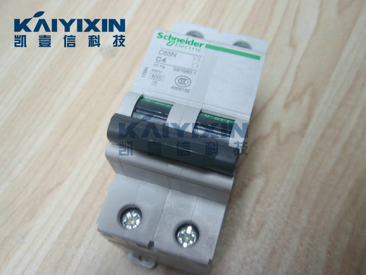 C65N-C4-2P-Schneider-9SC