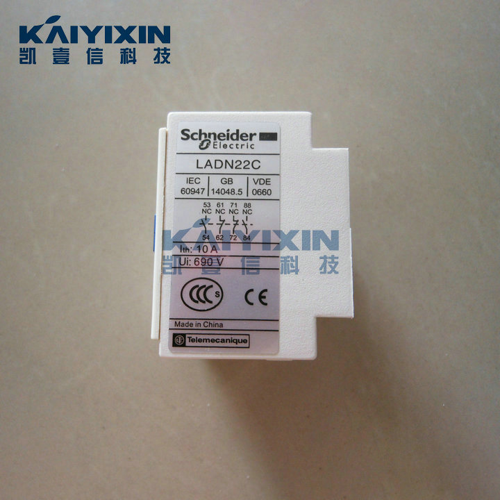 LADN22C-Schneider-4oP